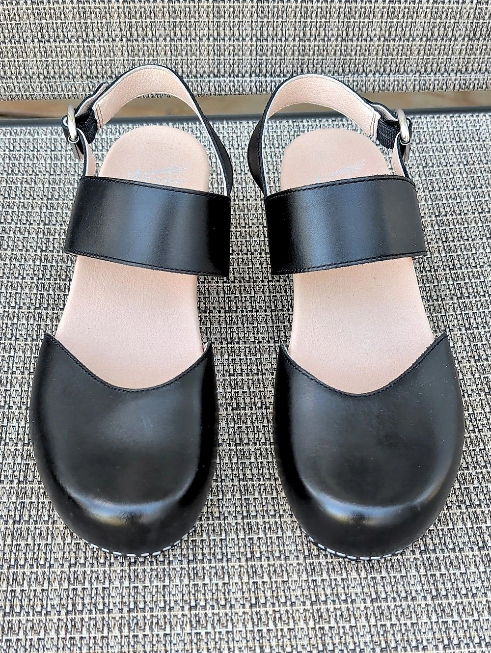 Dansko Black Slingback Heels Size 42 EUC